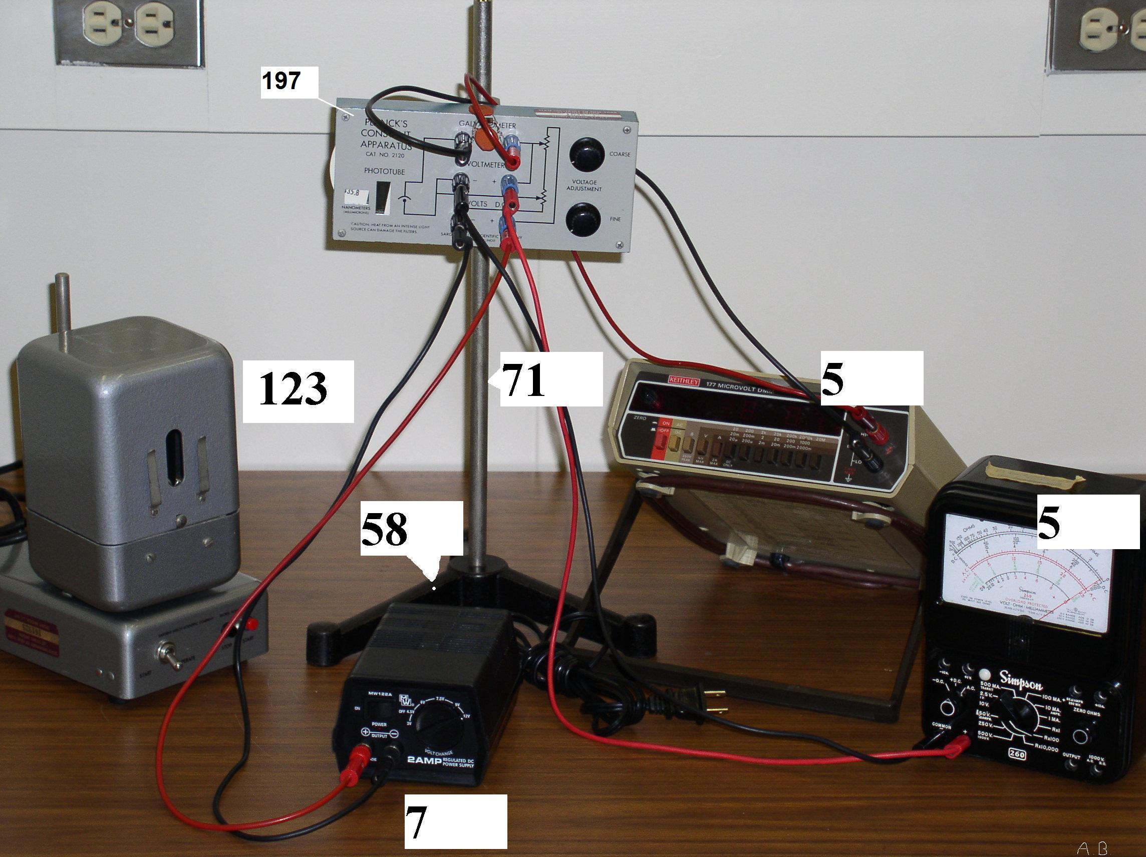 252-02_the_photoelectric_effect.jpg